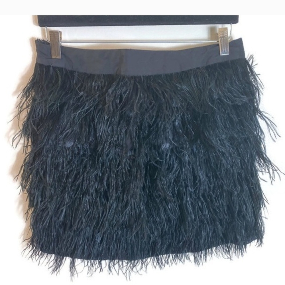 Gracia Black Feathered Mini Skirt - Picture 2 of 6
